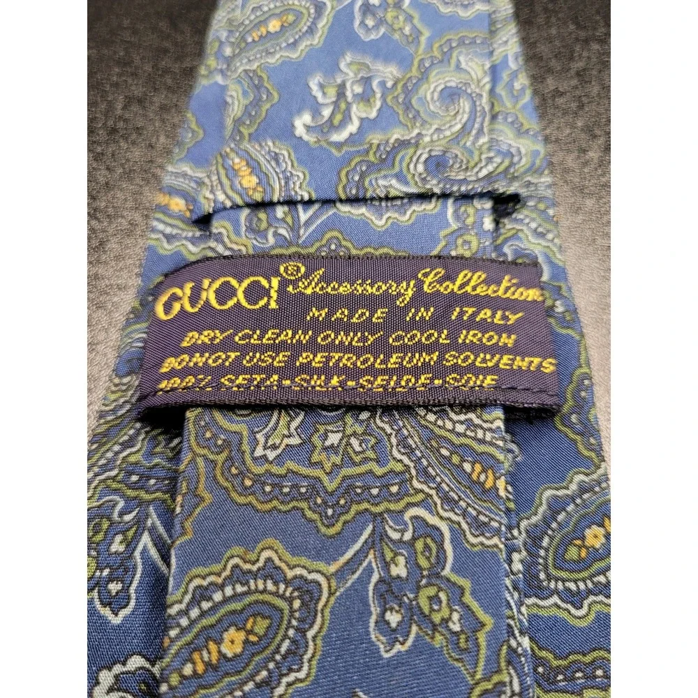 Gucci Men's Necktie Blue Paisley Silk 3.5